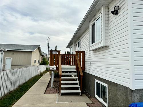 1134 42 Avenue North, Lethbridge, AB - Outdoor With Exterior