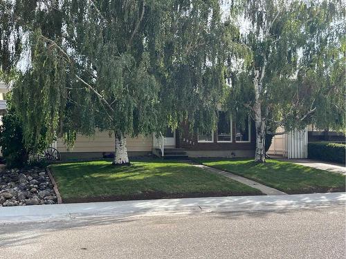 2021 17 Street North, Lethbridge, AB - Outdoor