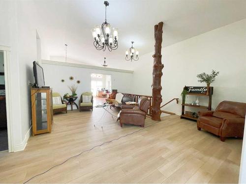 4330 4Th Avenue South, Lethbridge, AB - Indoor Photo Showing Living Room