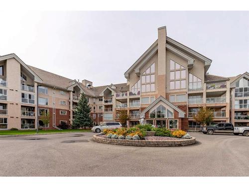 317-100 2 Avenue South, Lethbridge, AB - Outdoor With Balcony With Facade