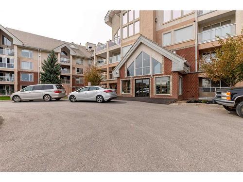 317-100 2 Avenue South, Lethbridge, AB - Outdoor With Balcony With Facade