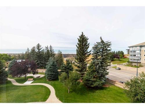 317-100 2 Avenue South, Lethbridge, AB - Outdoor With View