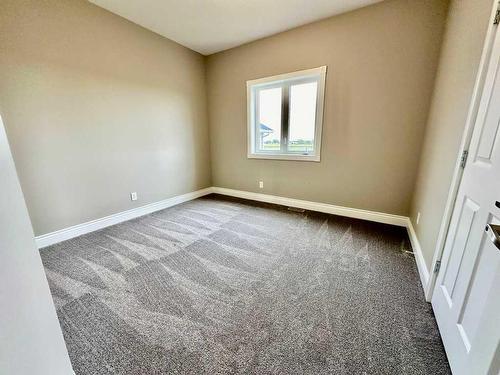 4717 7 Street, Coalhurst, AB - Indoor Photo Showing Other Room