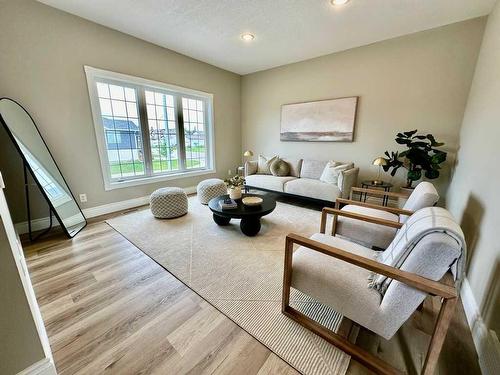 4717 7 Street, Coalhurst, AB - Indoor Photo Showing Living Room