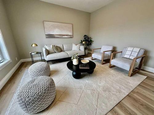 4717 7 Street, Coalhurst, AB - Indoor Photo Showing Living Room