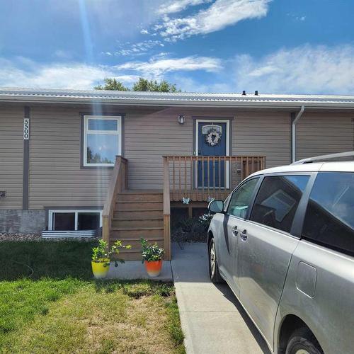 5506 54 Avenue, Taber, AB - Outdoor