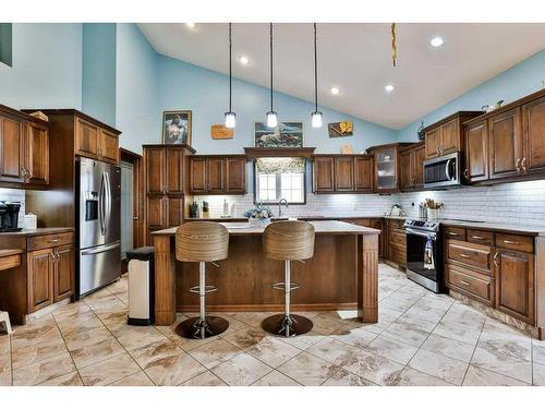 91041 Rge Rd 164, Taber, AB - Indoor Photo Showing Kitchen With Stainless Steel Kitchen