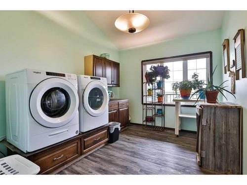 91041 Rge Rd 164, Taber, AB - Indoor Photo Showing Laundry Room