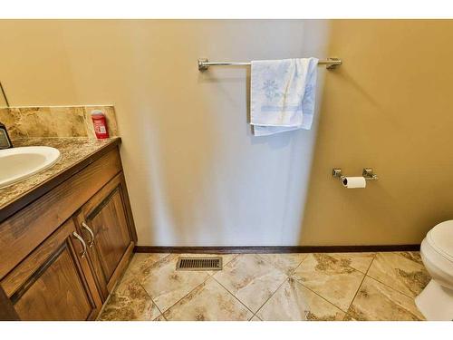 91041 Rge Rd 164, Taber, AB - Indoor Photo Showing Bathroom