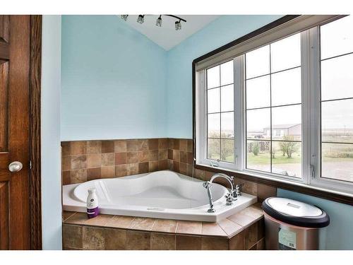 91041 Rge Rd 164, Taber, AB - Indoor Photo Showing Bathroom