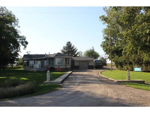 110046 Rg Rd 205, Picture Butte, AB - Outdoor With Facade