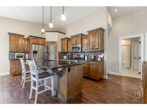 2609 Aspen Drive, Coaldale, AB - Indoor Photo Showing Kitchen With Upgraded Kitchen