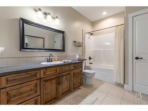 2609 Aspen Drive, Coaldale, AB - Indoor Photo Showing Bathroom