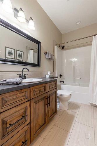 2609 Aspen Drive, Coaldale, AB - Indoor Photo Showing Bathroom