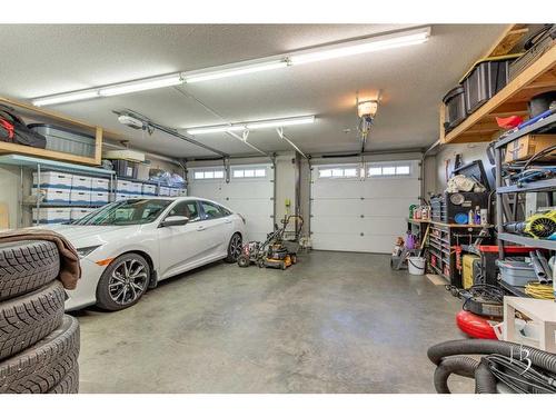 2609 Aspen Drive, Coaldale, AB - Indoor Photo Showing Garage