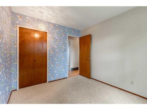 1705 23 Avenue North, Lethbridge, AB - Indoor Photo Showing Other Room