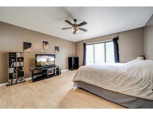 13538 19Th Avenue, Blairmore, AB - Indoor Photo Showing Bedroom