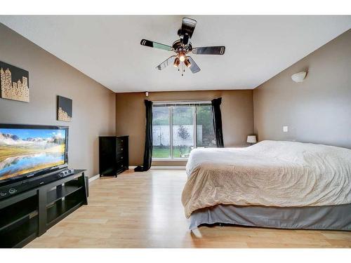 13538 19Th Avenue, Blairmore, AB - Indoor Photo Showing Bedroom