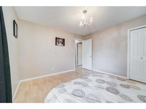 13538 19Th Avenue, Blairmore, AB - Indoor Photo Showing Bedroom