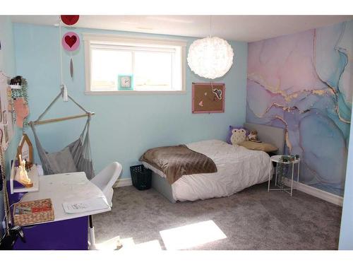 751 Northridge Street, Picture Butte, AB - Indoor Photo Showing Bedroom