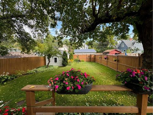 533 14 Street South, Lethbridge, AB - Outdoor With Backyard