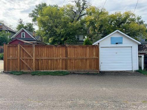 533 14 Street South, Lethbridge, AB - Outdoor