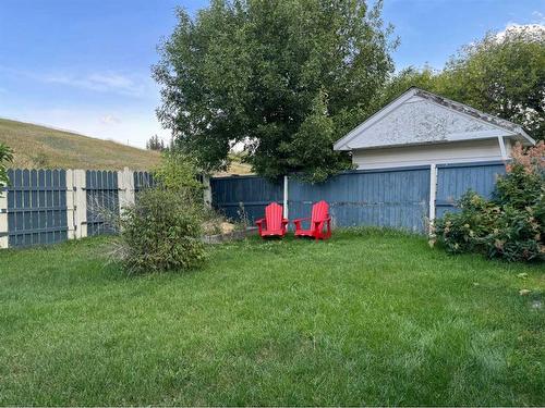 677 Frederick Street, Pincher Creek, AB - Outdoor