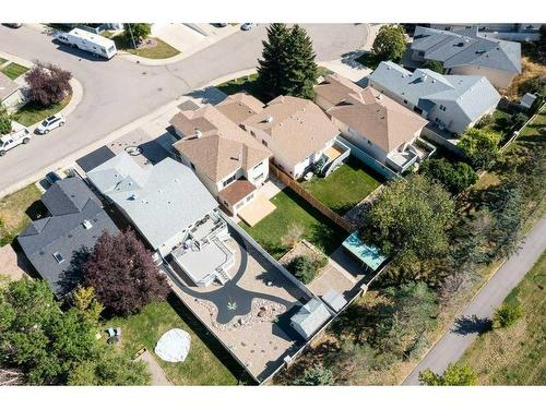 315 Heritage Crescent West, Lethbridge, AB -  With View