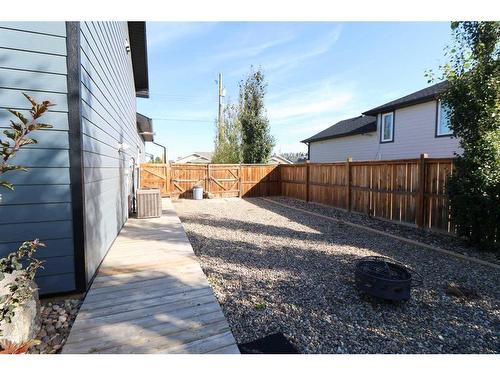 609 10 Avenue West, Barnwell, AB - Outdoor