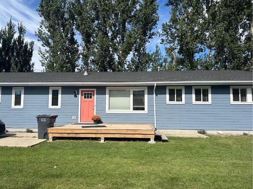 349 S 3 Street West, Magrath, AB - Outdoor