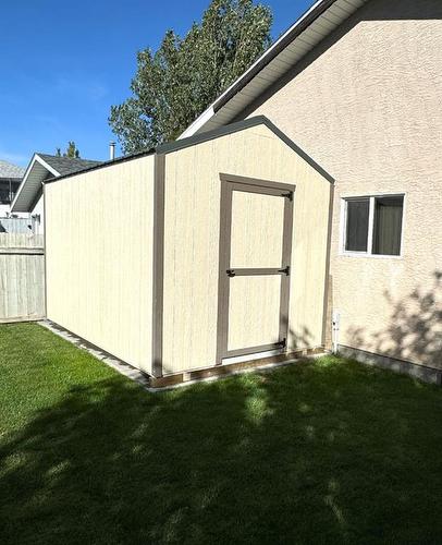 228 Mt Blakiston Road West, Lethbridge, AB - Outdoor With Exterior