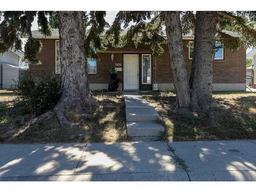 2434 7A Avenue North, Lethbridge, AB - Outdoor