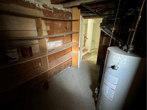 241 1 Street West, Cardston, AB - Indoor Photo Showing Basement