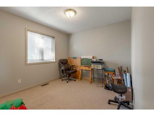 16 Rivercrest Court West, Lethbridge, AB - Indoor