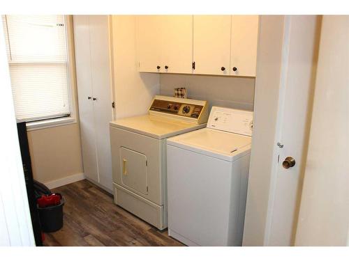 106 3Rd Street, Picture Butte, AB - Indoor Photo Showing Laundry Room