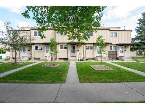 3-2302 23 Street North, Lethbridge, AB - Outdoor With Facade