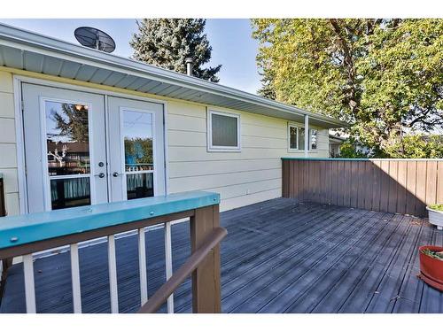 551 16 Street, Fort Macleod, AB - Outdoor With Deck Patio Veranda With Exterior