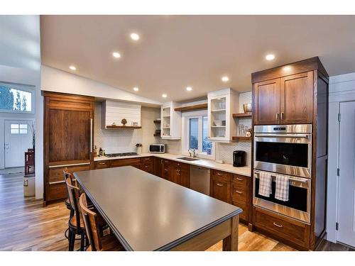 676 Lakeside Drive, Rural Vulcan County, AB - Indoor Photo Showing Kitchen