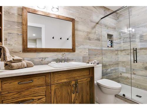 676 Lakeside Drive, Rural Vulcan County, AB - Indoor Photo Showing Bathroom