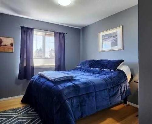 103 Canyon Terrace West, Lethbridge, AB - Indoor Photo Showing Bedroom