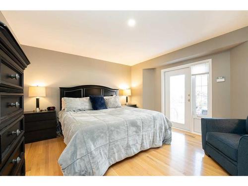 103 Canyon Terrace West, Lethbridge, AB - Indoor Photo Showing Bedroom