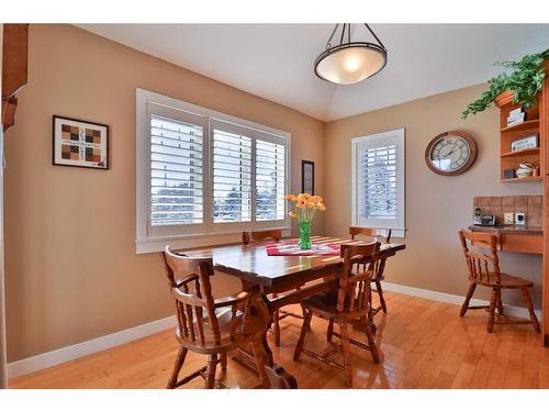 360 E 1 Avenue South, Magrath, AB - Indoor Photo Showing Dining Room