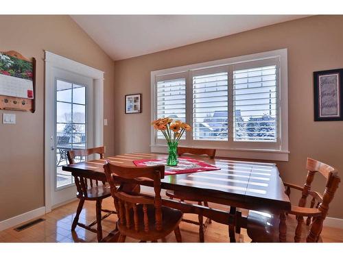 360 E 1 Avenue South, Magrath, AB - Indoor Photo Showing Dining Room