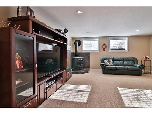 360 E 1 Avenue South, Magrath, AB - Indoor