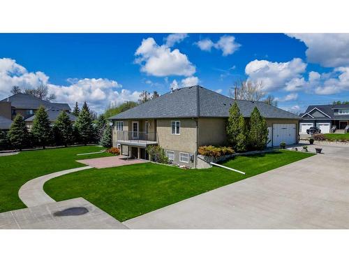 360 E 1 Avenue South, Magrath, AB - Outdoor