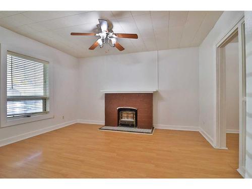 640 7 Street South, Lethbridge, AB - Indoor With Fireplace