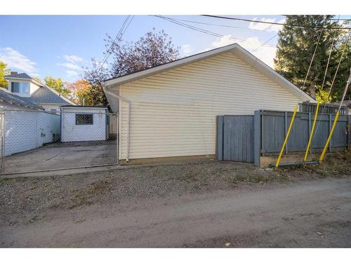 612 12 Street South, Lethbridge, AB - Outdoor