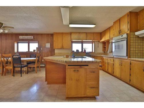 172036 Twp Rd 3-4, Rural Warner No. 5, County Of, AB - Indoor Photo Showing Kitchen