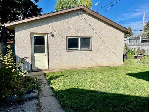 2117 19 Avenue South, Lethbridge, AB - Outdoor With Exterior