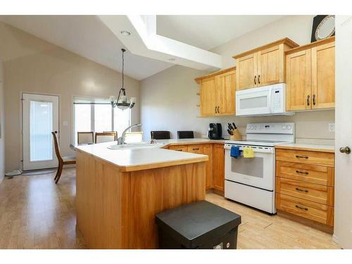 361 Red Crow Boulevard West, Lethbridge, AB - Indoor Photo Showing Kitchen